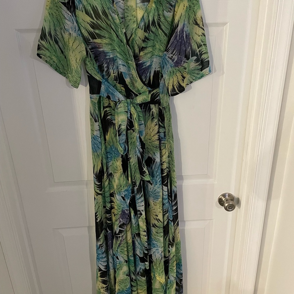 Fashion Nova Green and Blue Leaf Print Maxi Dress